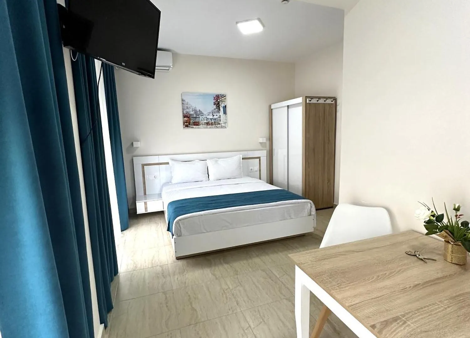 Aparthotel Navarino Luxe Suites Peraía