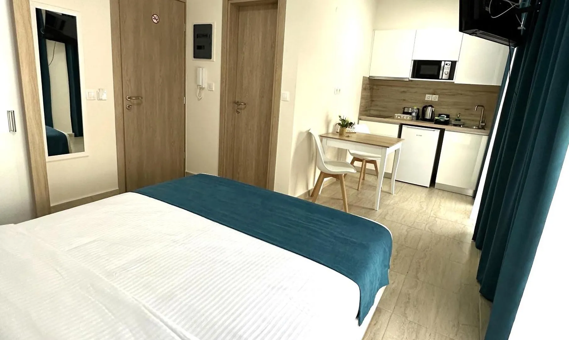Navarino Luxe Suites Peraía Griechenland