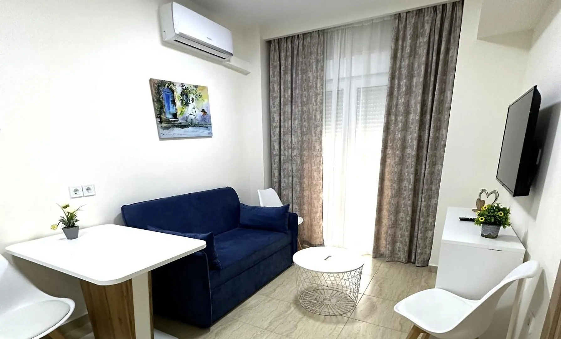 Navarino Luxe Suites Peraía Hotel de apartamente