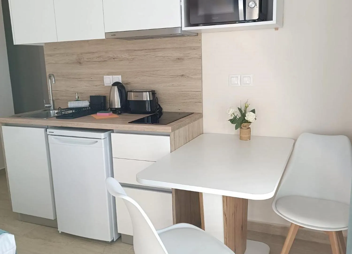 Navarino Luxe Suites Peraía Grecia