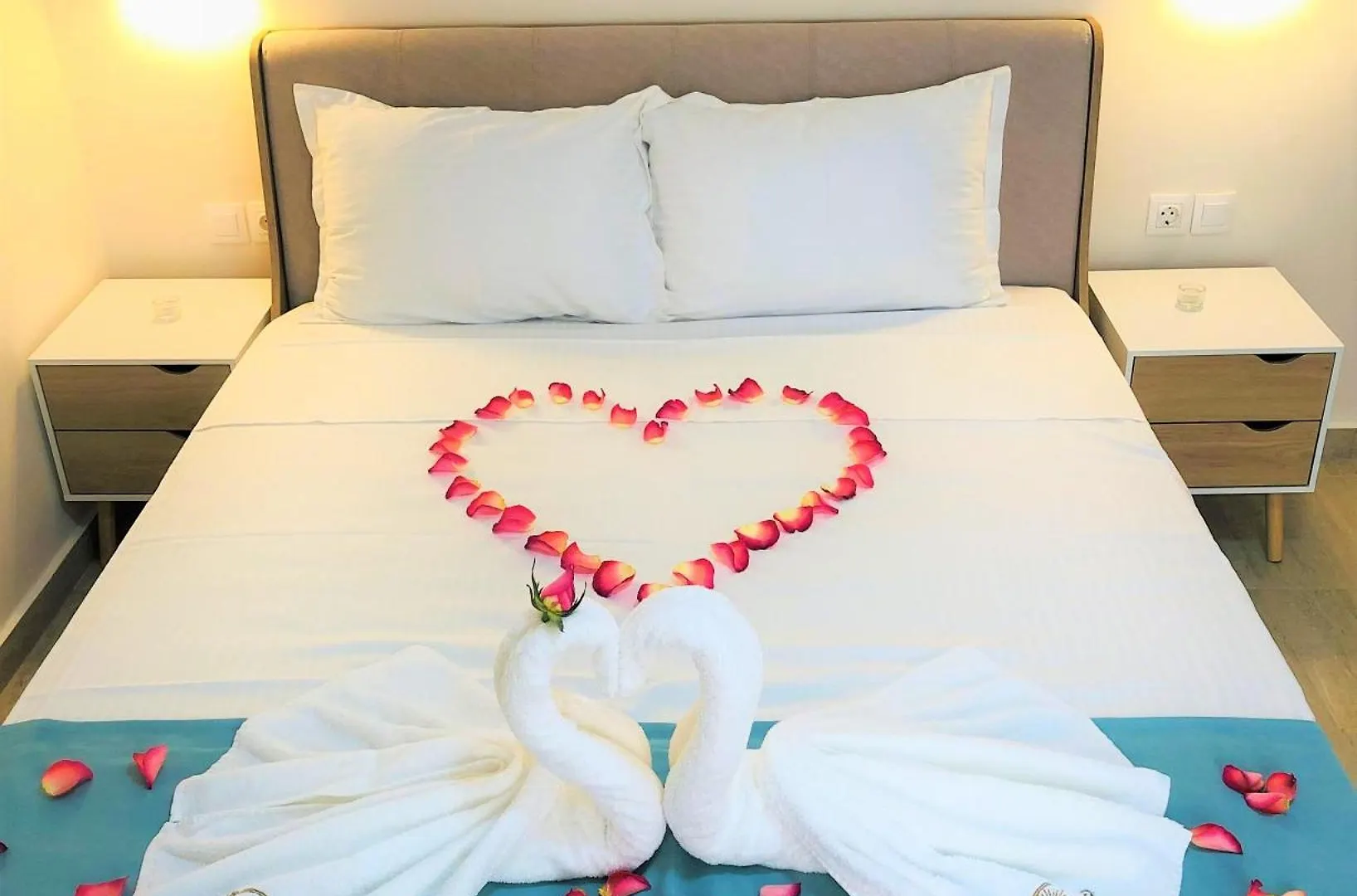Hotel de apartamente Navarino Luxe Suites Peraía Grecia